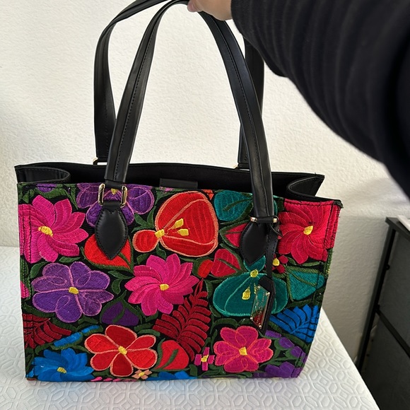 NWOT Embroidered Purse/HandBag - Picture 3 of 16